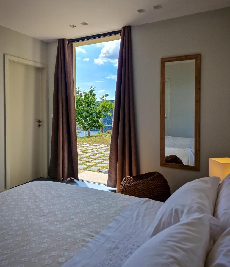 Casas De Gondarem By The Douro Valley